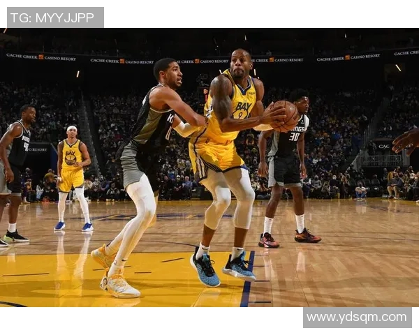 勇士与骑士比赛得分分析及战术对比探讨