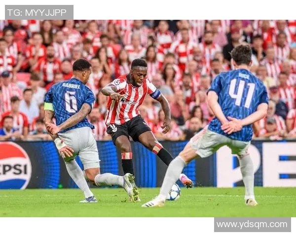 欧冠比赛新革命内置芯片足球实时追踪射门数据提升竞技分析能力