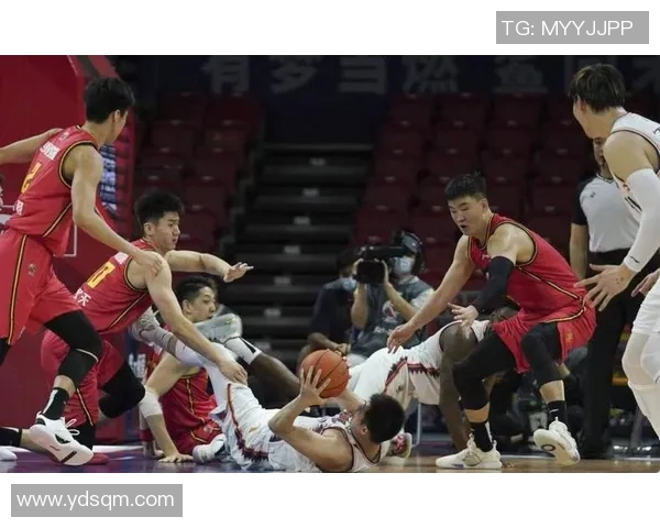 CBA季前赛辽宁队与浙江队激战在即球迷期待精彩对决 CBA季前赛辽宁队与浙江队激战在即球迷期待精彩对决