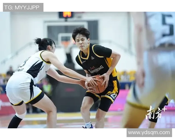 广东队与天津队季前赛精彩对决期待新赛季的精彩表现与球员成长