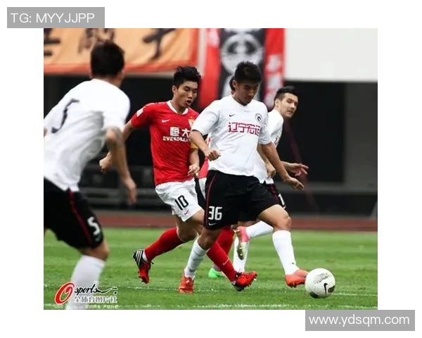 文字直播恒大对阵辽宁赛场瞬间尽在掌握共同见证精彩时刻